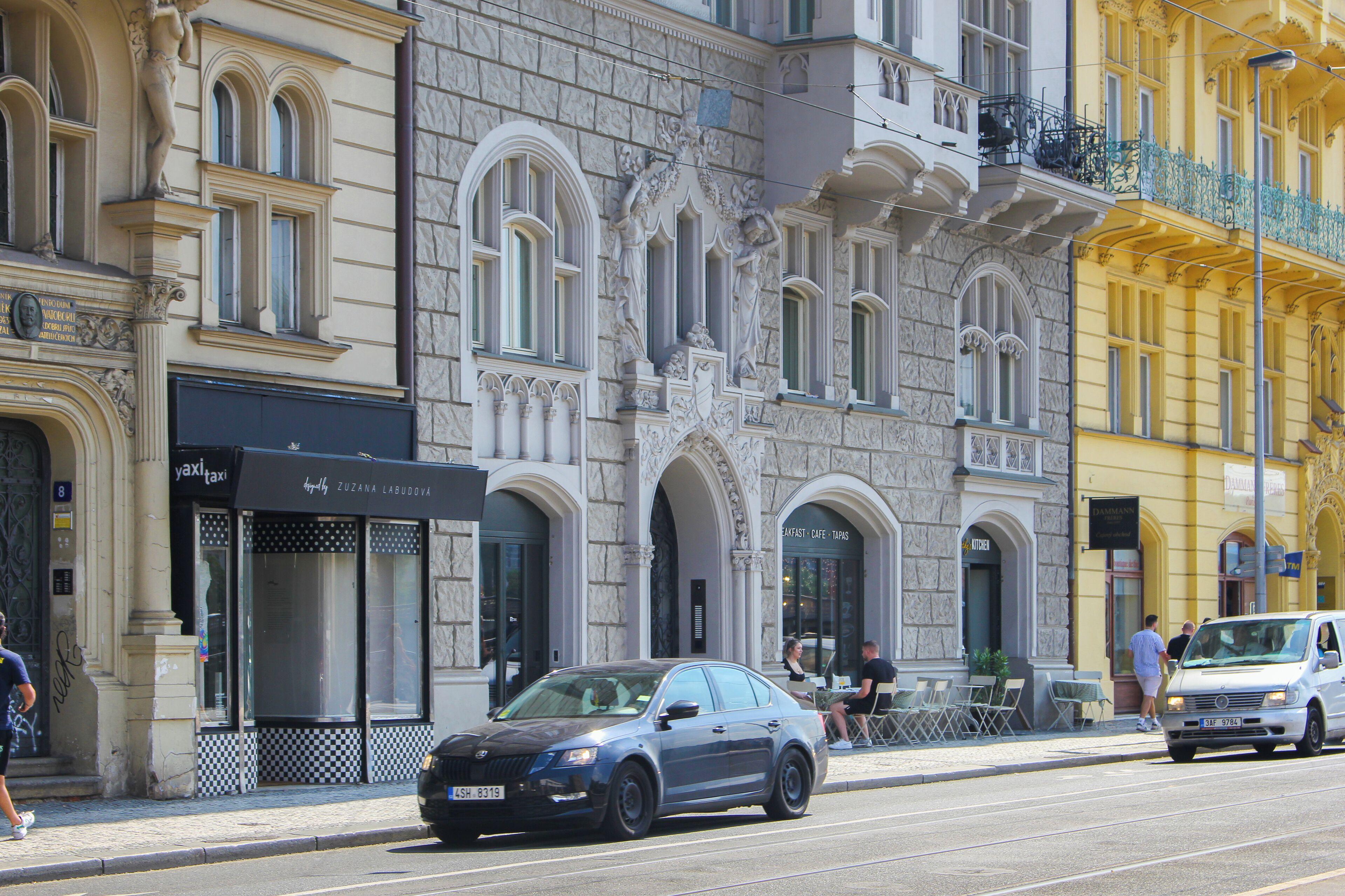 Mn6 Luxury Suites By Adrez, Prague